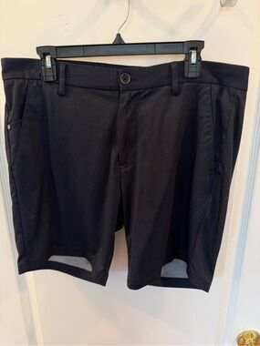 Robert Barakett Black Flat-Front Performance Shorts W/Inseam 8